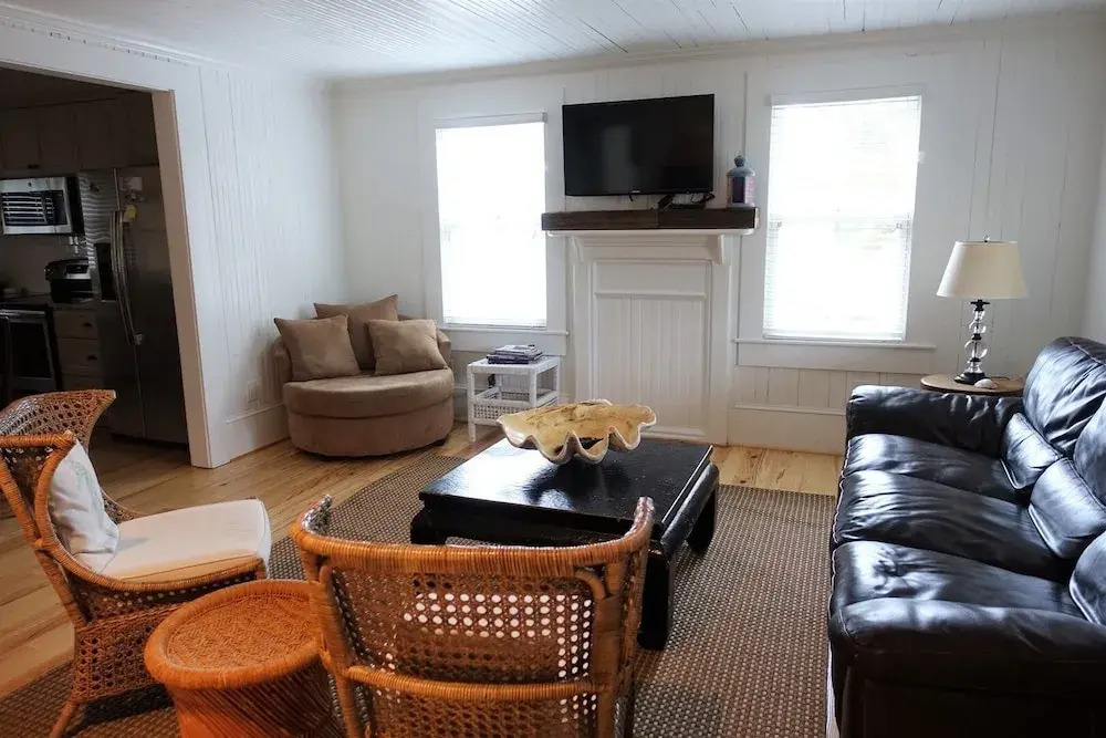 Simon O'neal House 3 Bedrooms 2 Bathrooms Home
