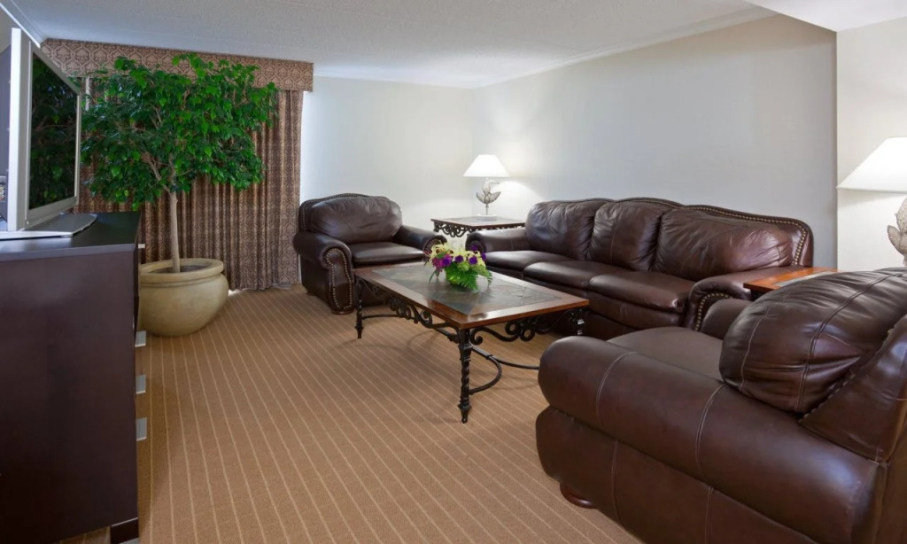 Doubletree By Hilton Madison East