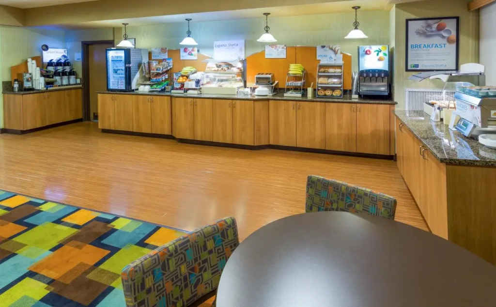 Holiday Inn Express Hotel and Suites - Henderson by IHG