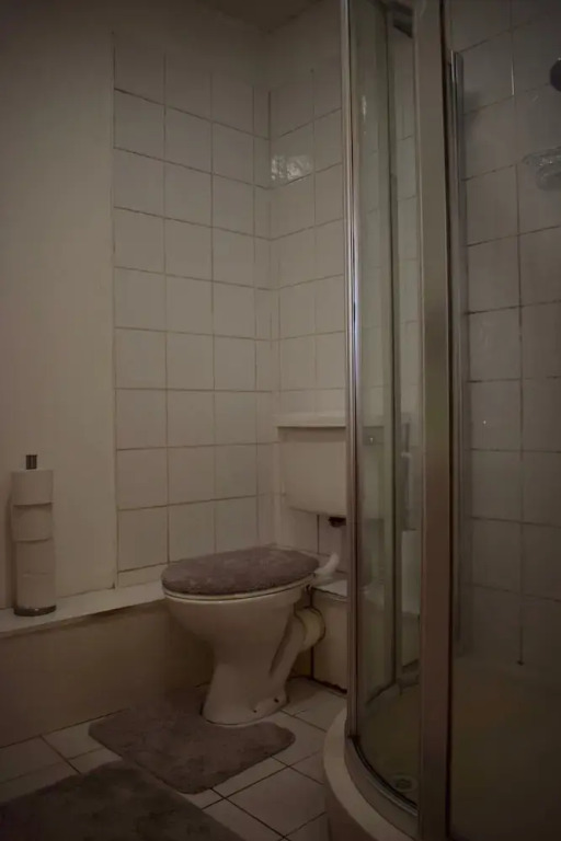 3 Bedroom Flat With Parking In Inchicore