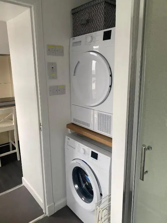 Central 3 bed flat, Forres