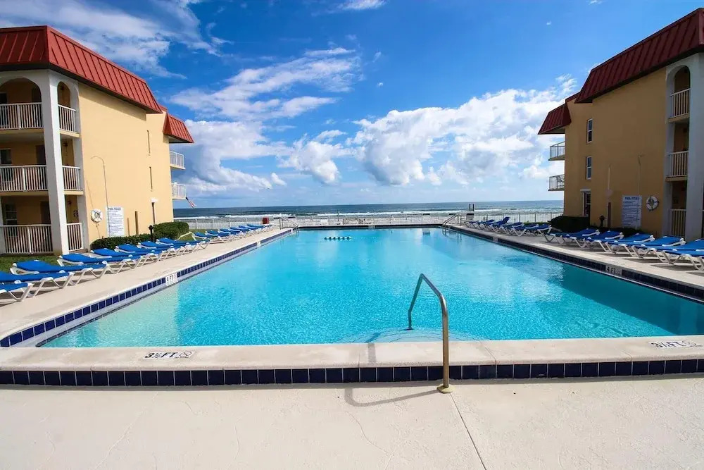 Point East 314