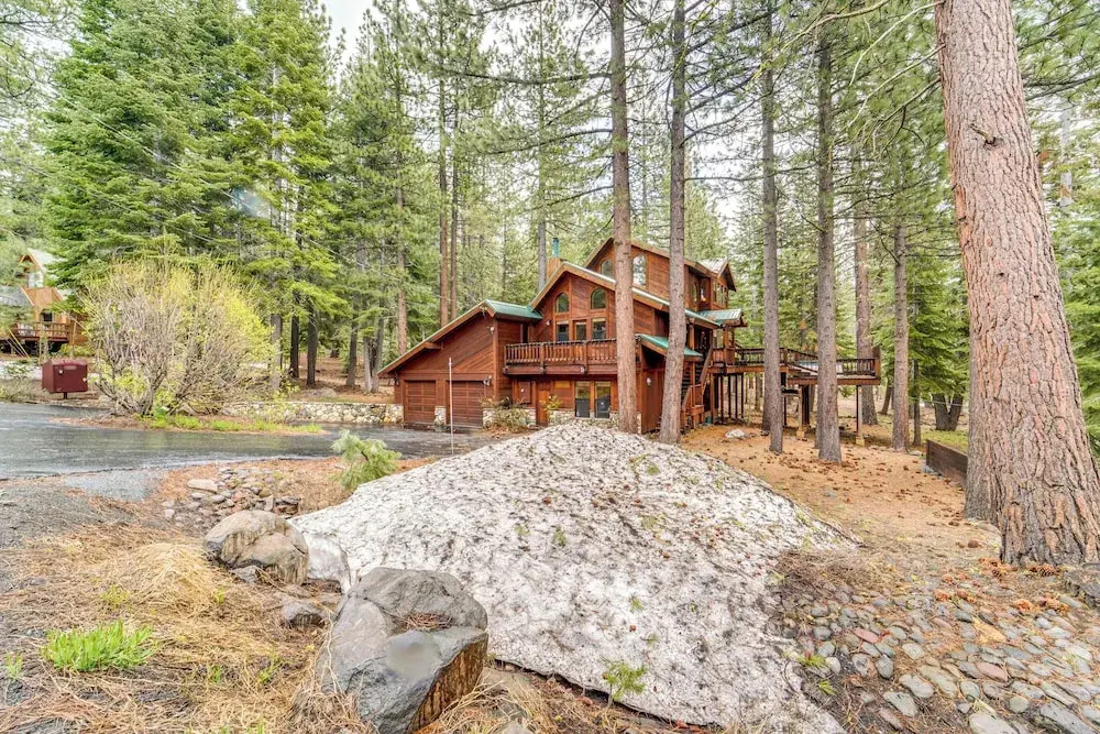 Deck w/ Hot Tub: Serene Cabin in Truckee