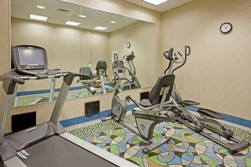 Comfort Inn & Suites Plainville-Foxboro