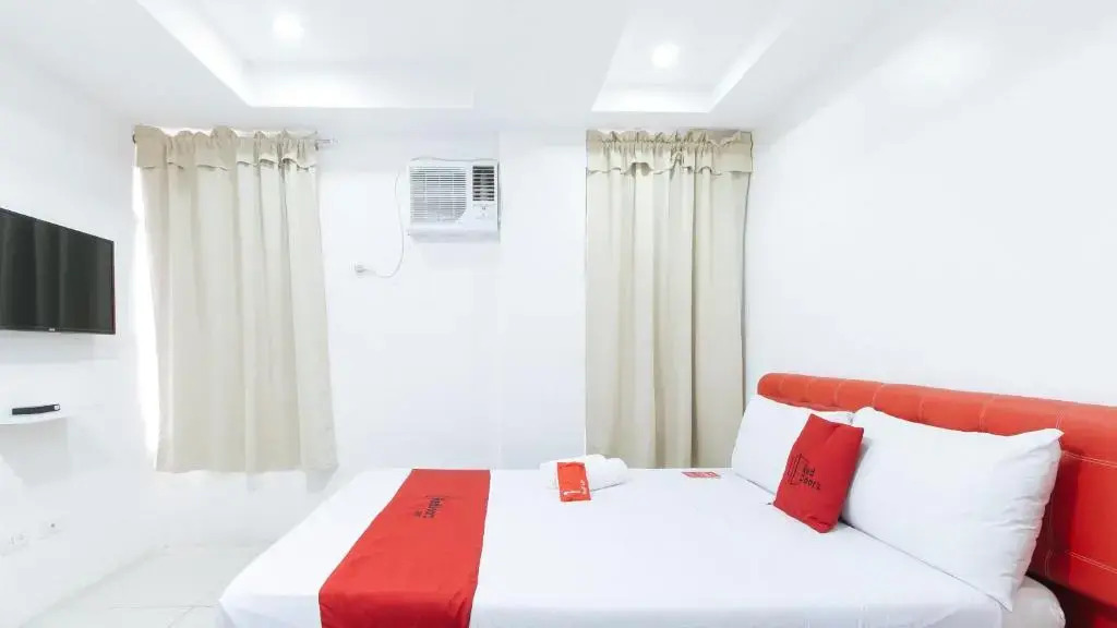 RedDoorz @ DBuilders Rooms Bangkal Makati
