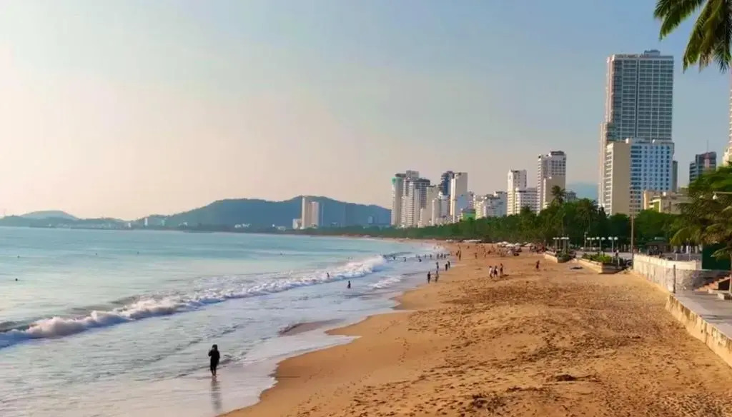 De Lora GoldCoast & Center Apartment