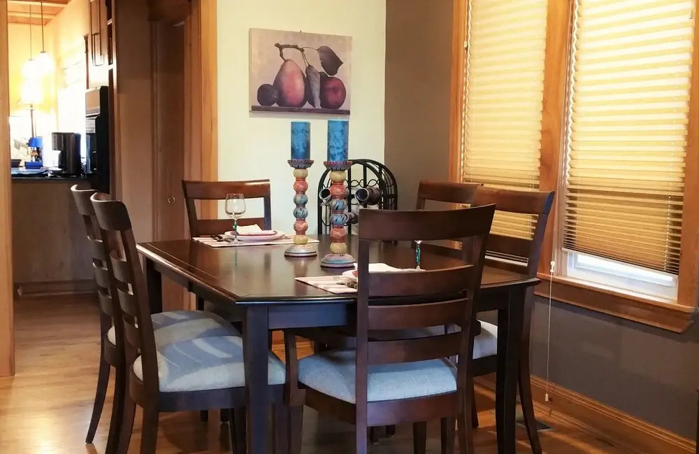 Geneva Garden Bungalow - Two Bedroom Home