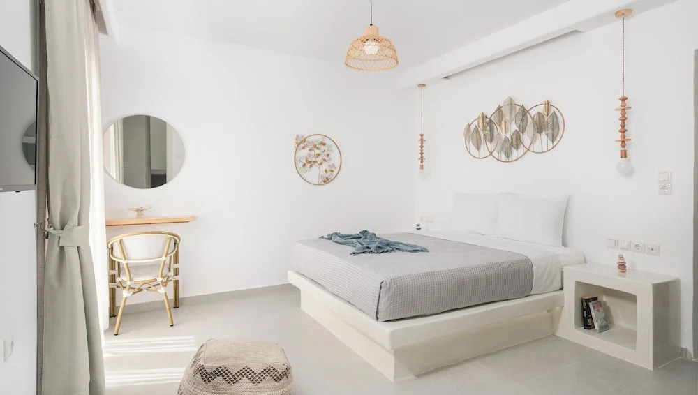 Naxos Skyline Luxury Villas