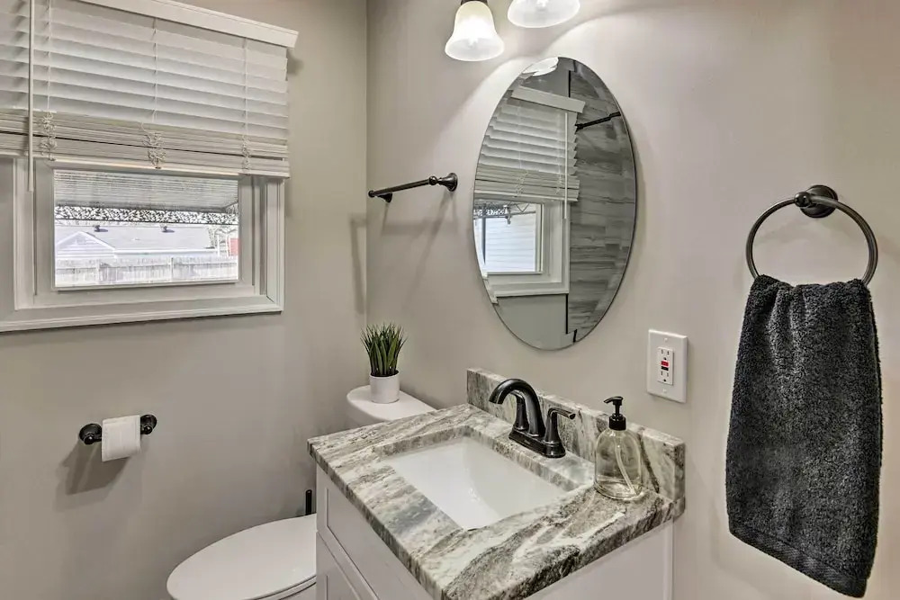 ~ 7 Mi to Downtown! Nashville Home Rental