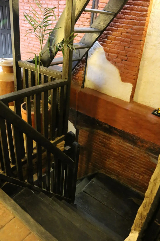Hira Guest House