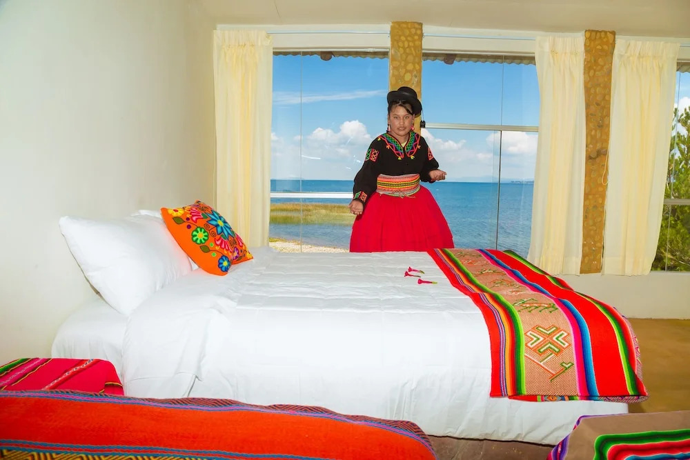 titicaca lodge - LUQUINA