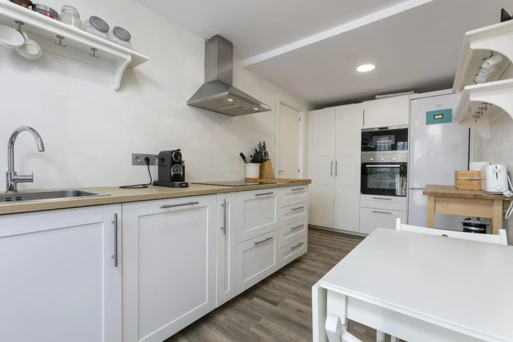Casa el Olivo by Finest Rentals
