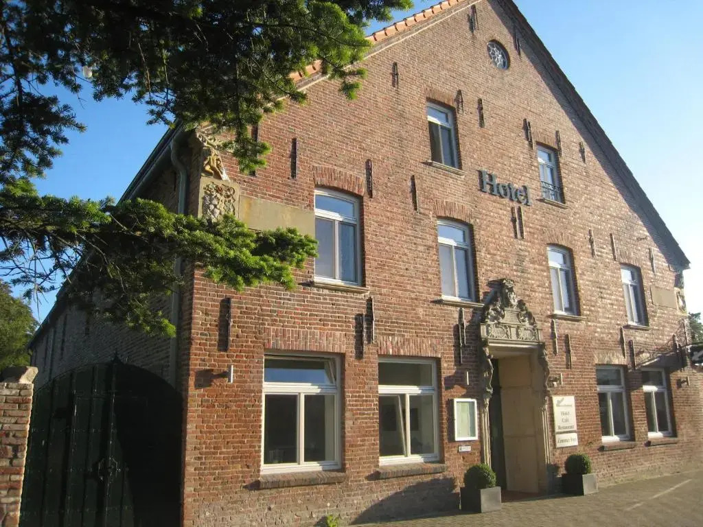 To`n Schlagboom