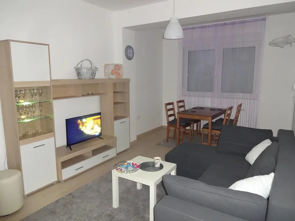 Hermes Lux Apartment