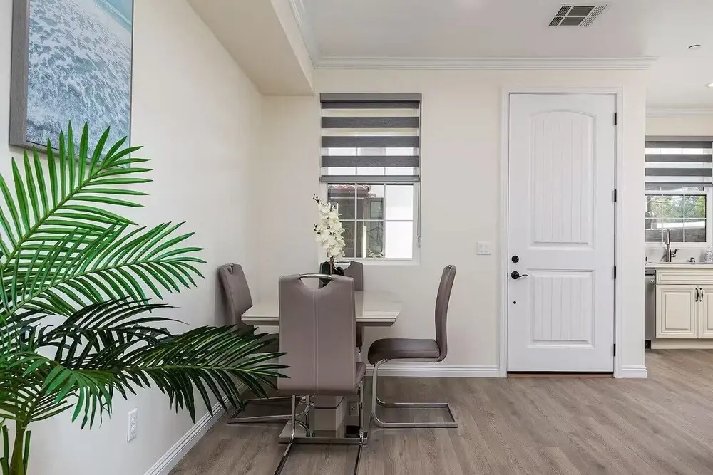 Bright Pasadena Getaway w Patio Near Old Town