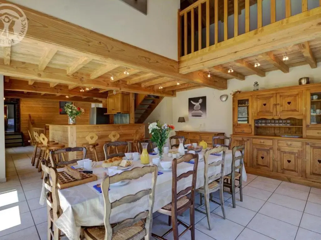Gîte spacieux avec piscine privée, animaux acceptés - FR-1-496-25