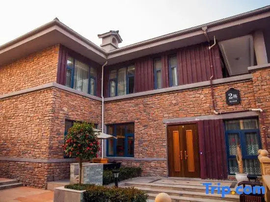Yue Four Season Resort Center