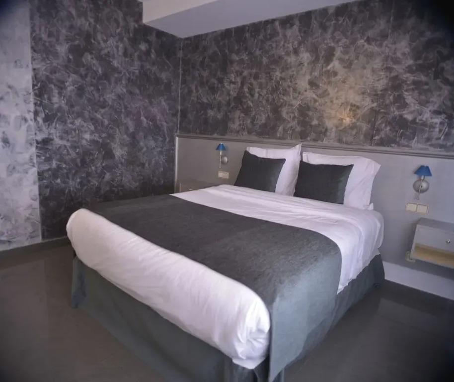 UP Hotel Velilla