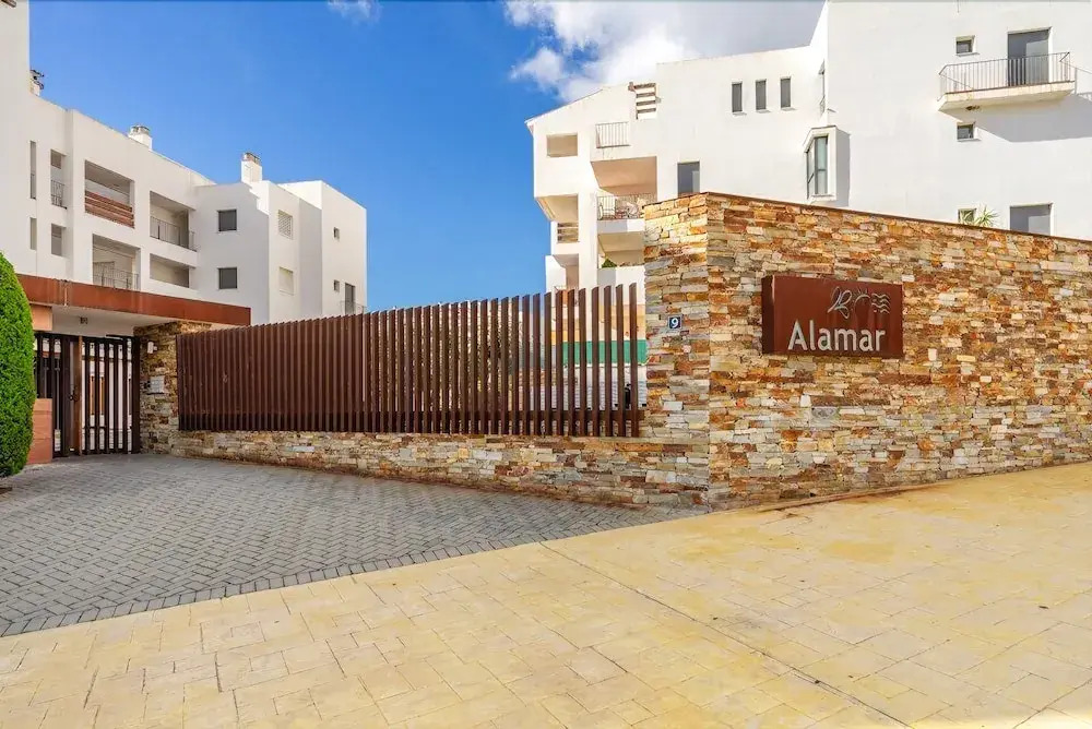 Ground Floor Terrace Apartment in Alamar Ref 31