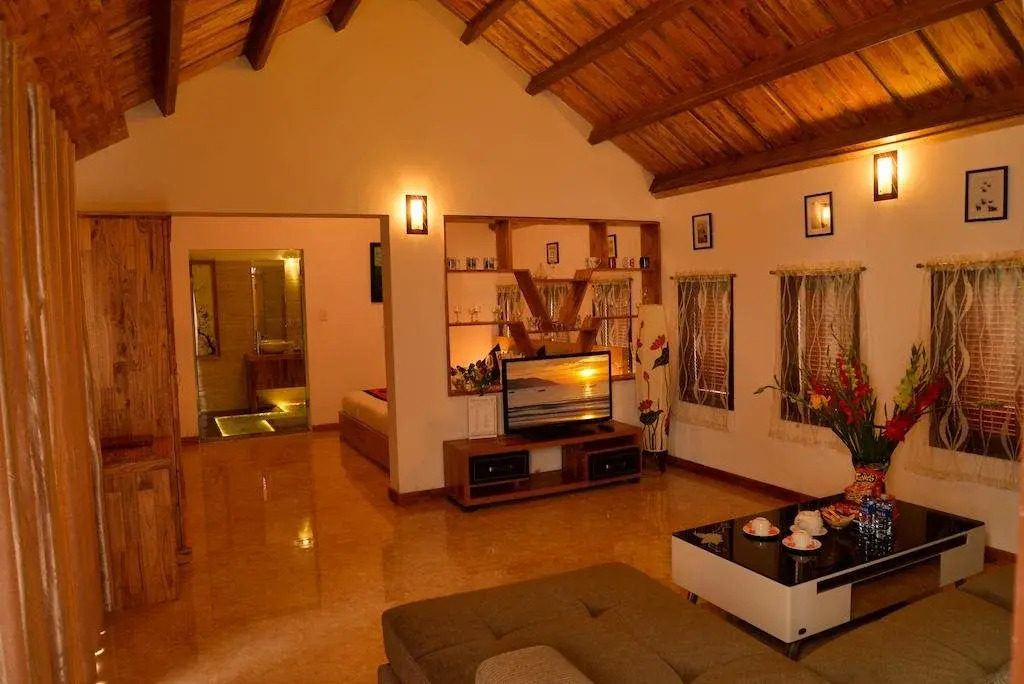 Riverside Garden Villas