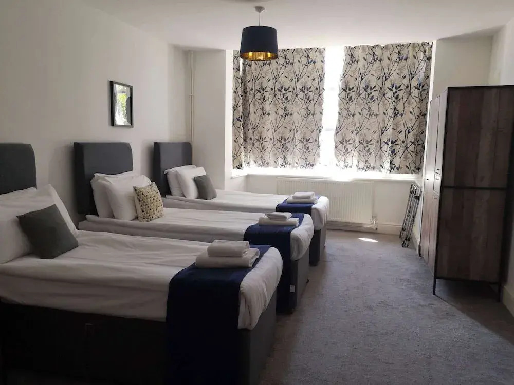 North Cambridge Guesthouse- Paymn Club