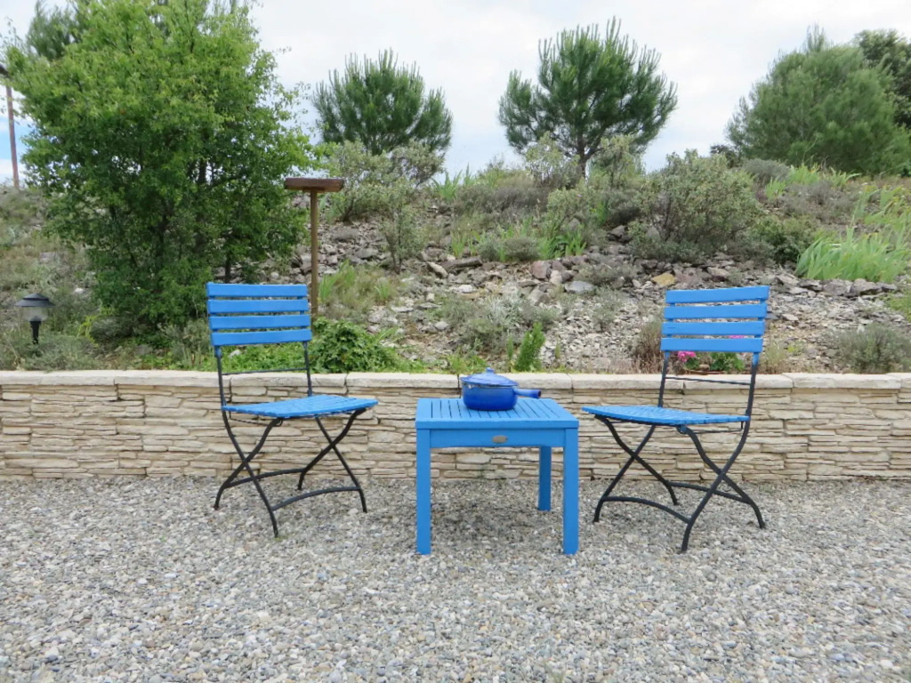 Lovely villa in Cesseras with private swimming pool