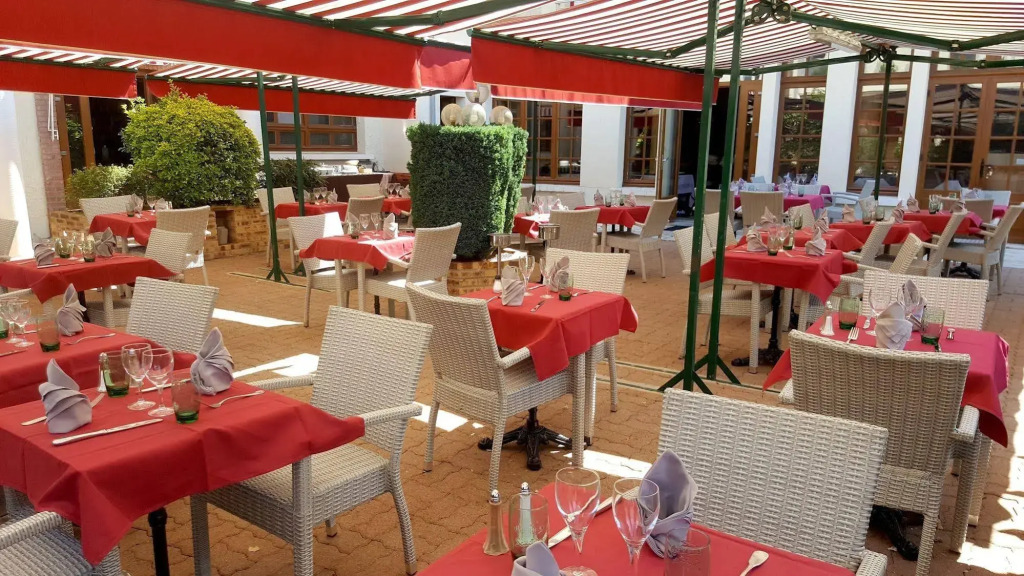 Logis Hôtel Saint-Hubert