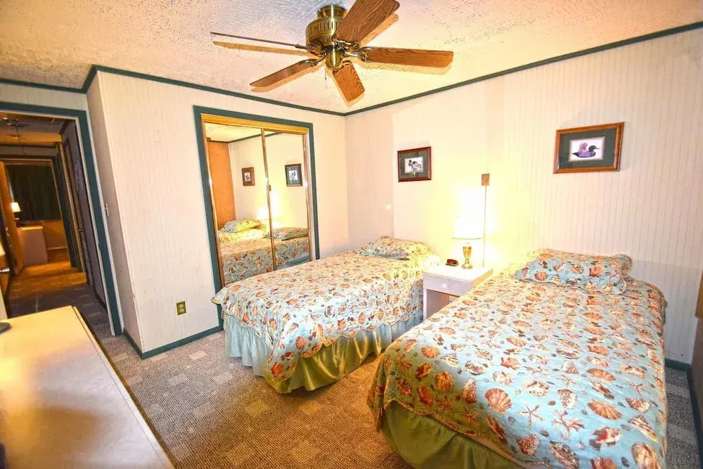 Bay Cove 3 2 Bedrooms 1.5 Bathroom Townhouse