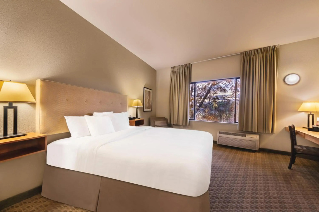 Gaia Hotel & Spa Redding, an Ascend Collection Hotel