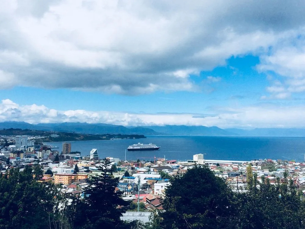 Austral View Hostel