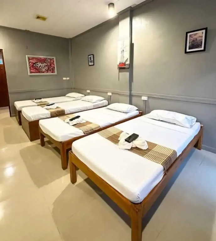 Hola Hostel Puerto Princesa