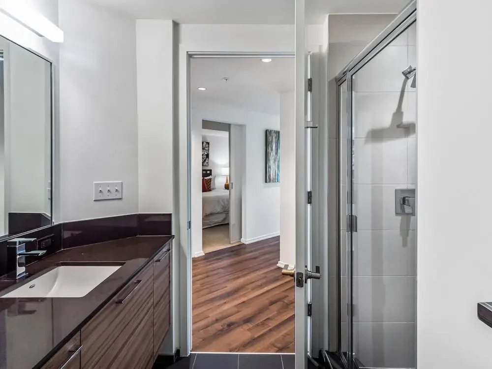 Bluebird Suites at Park Crest