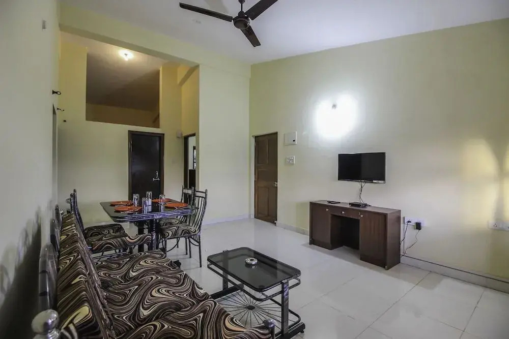 OYO 10917 Home Breezy 2BHK Near Calangute