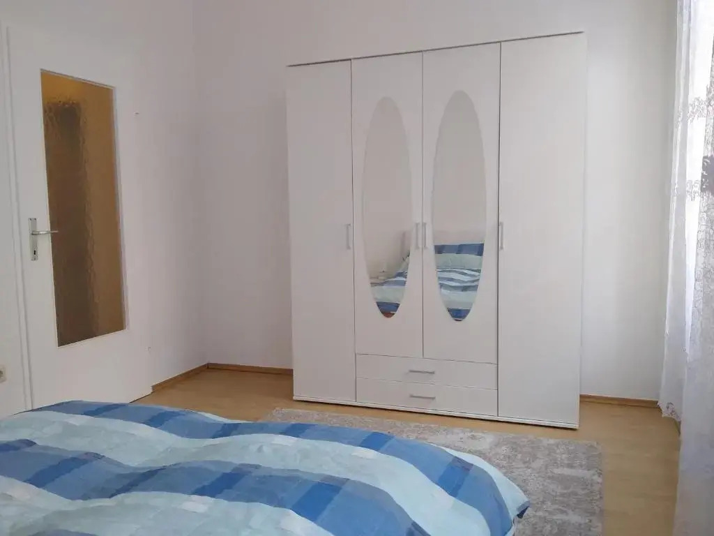 Spacious Central Apartment
