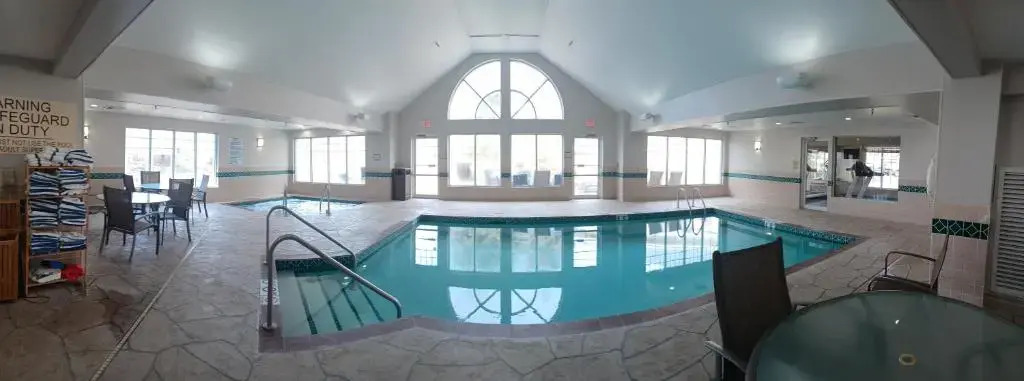 Country Inn & Suites by Radisson, Madison, WI