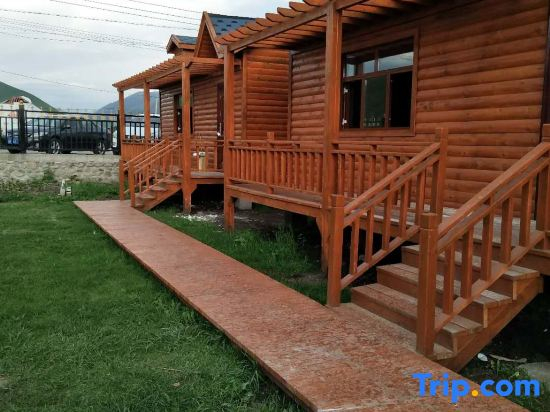 Xixiu Wooden House Guesthouse