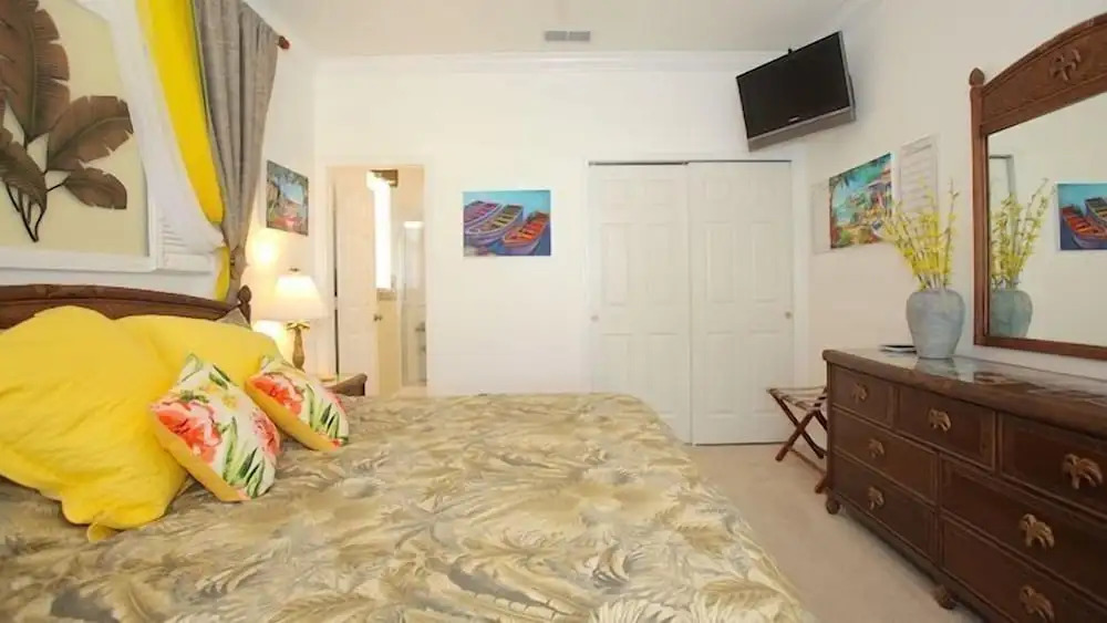 WH7703CS Windsor Hills 4B 4Ba Villa home