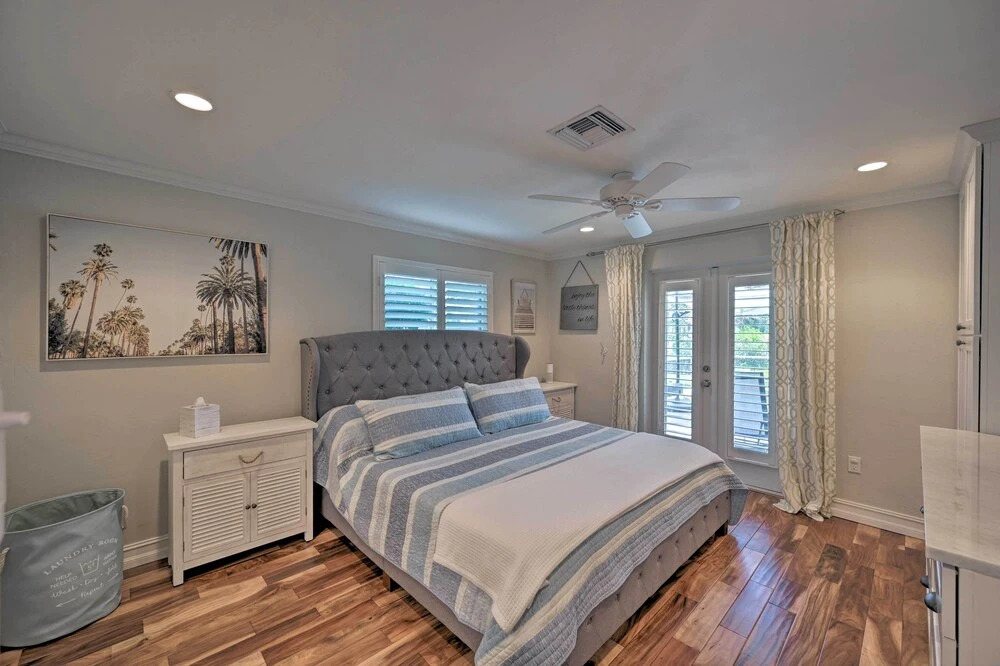 Family-friendly Palm River Estates House!