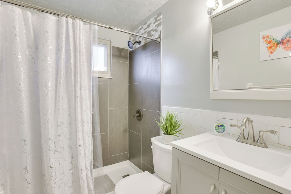 Explore Columbus! Fully Renovated Home w/ Yard