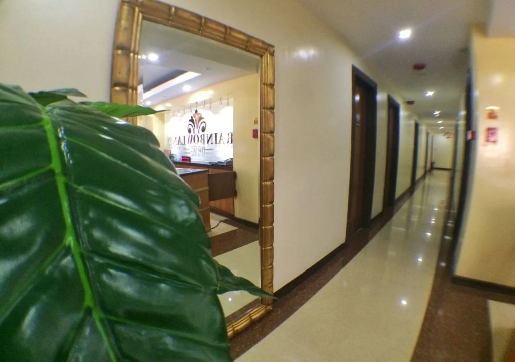 Rainbowland Hotel