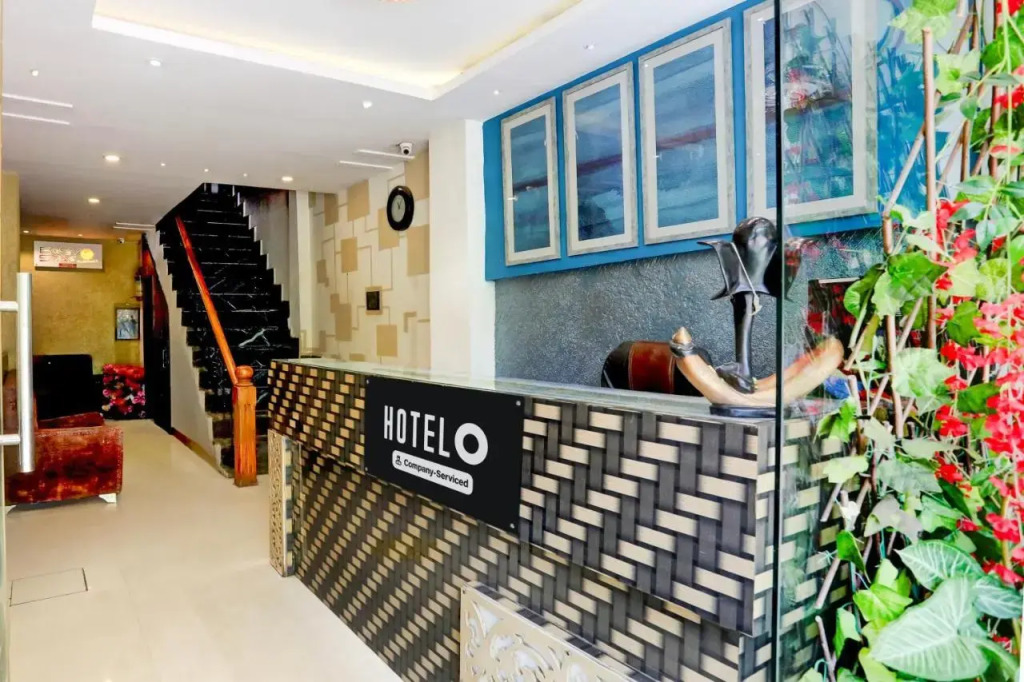 OYO 16952 Easy Stay