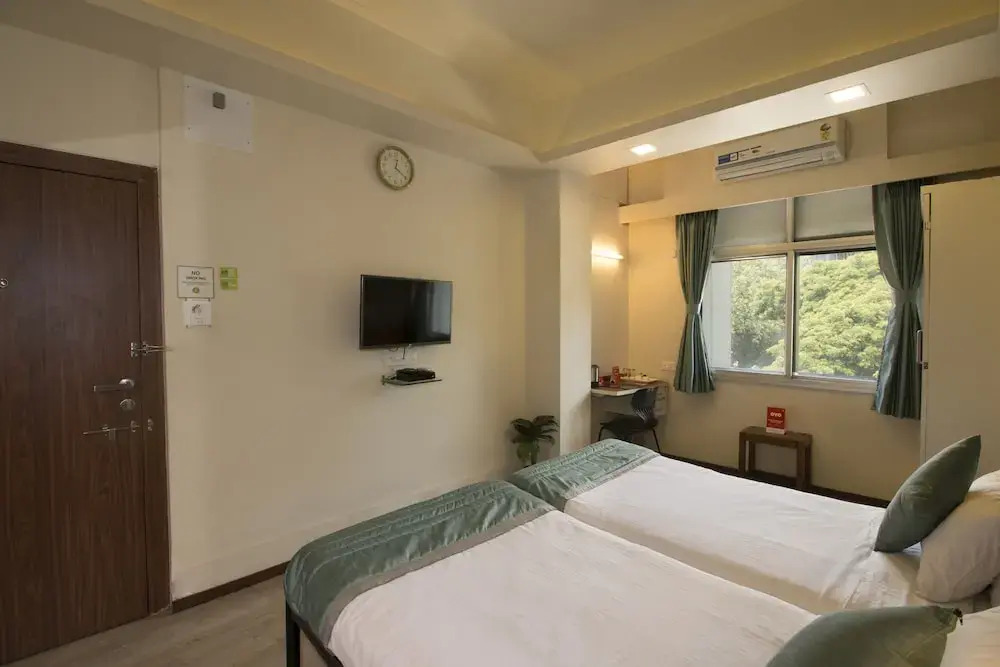 OYO 6429 Hotel Pearl