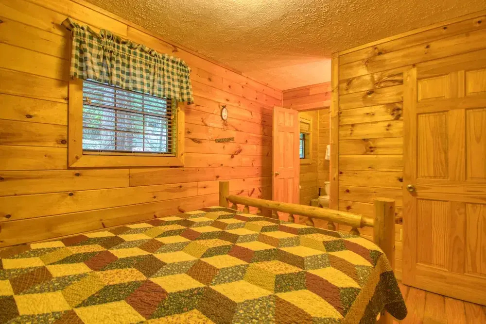 Secret Hideaway #195 by Aunt Bug's Cabin Rentals