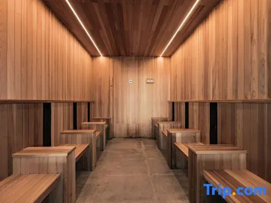 Xianning Yitang Hot Springs Resort Hotel