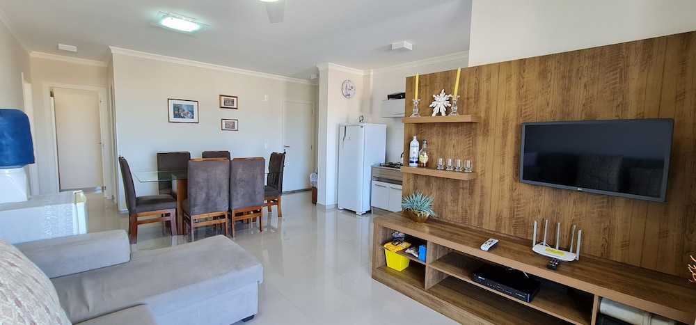 Lindo Apt 03 dormitorios em Bombas 801