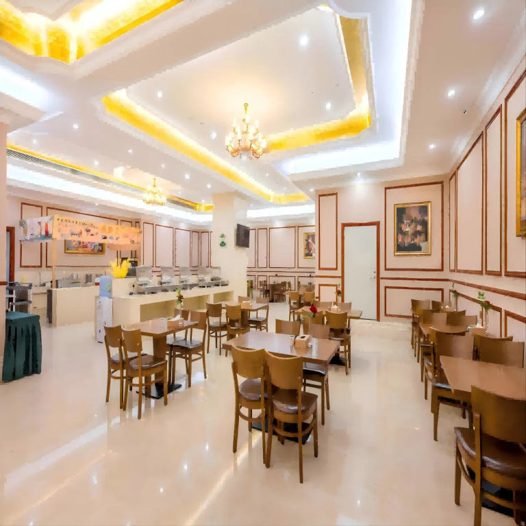 Vienna International Hotel (Dongguan Chashan, Yanxi Road)