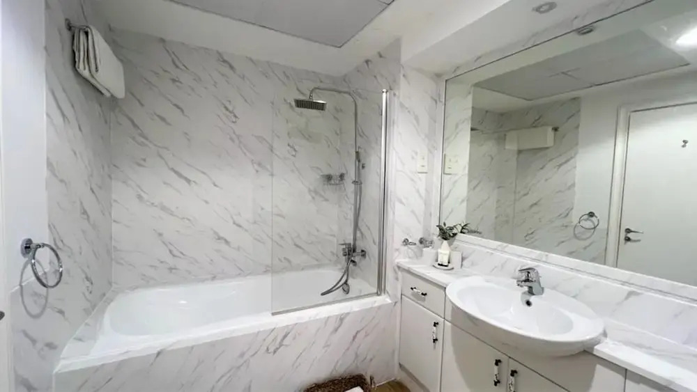 Elegant 2bedroom With Balcony in Dubai Marina