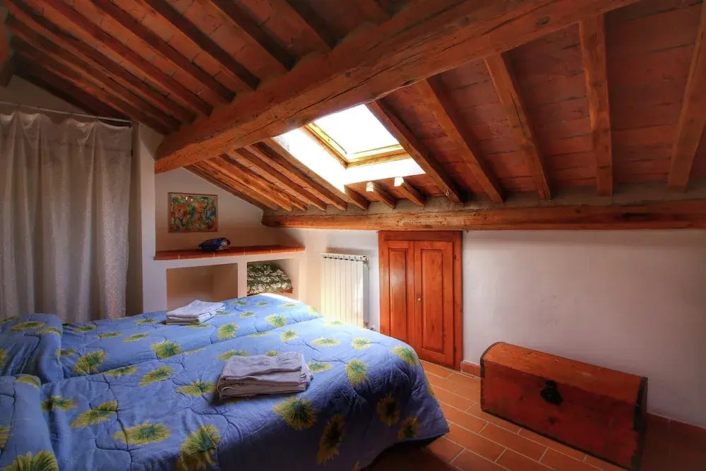 Cottage in Tuscany With Patio