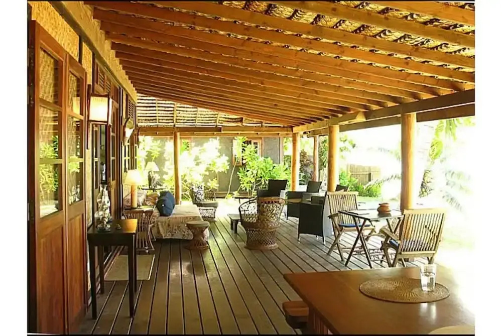 Fare Upu beach front cottage - Moorea