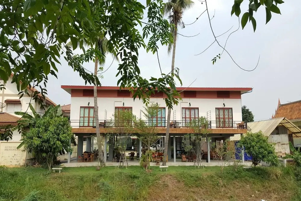 Ban Klong Srabua